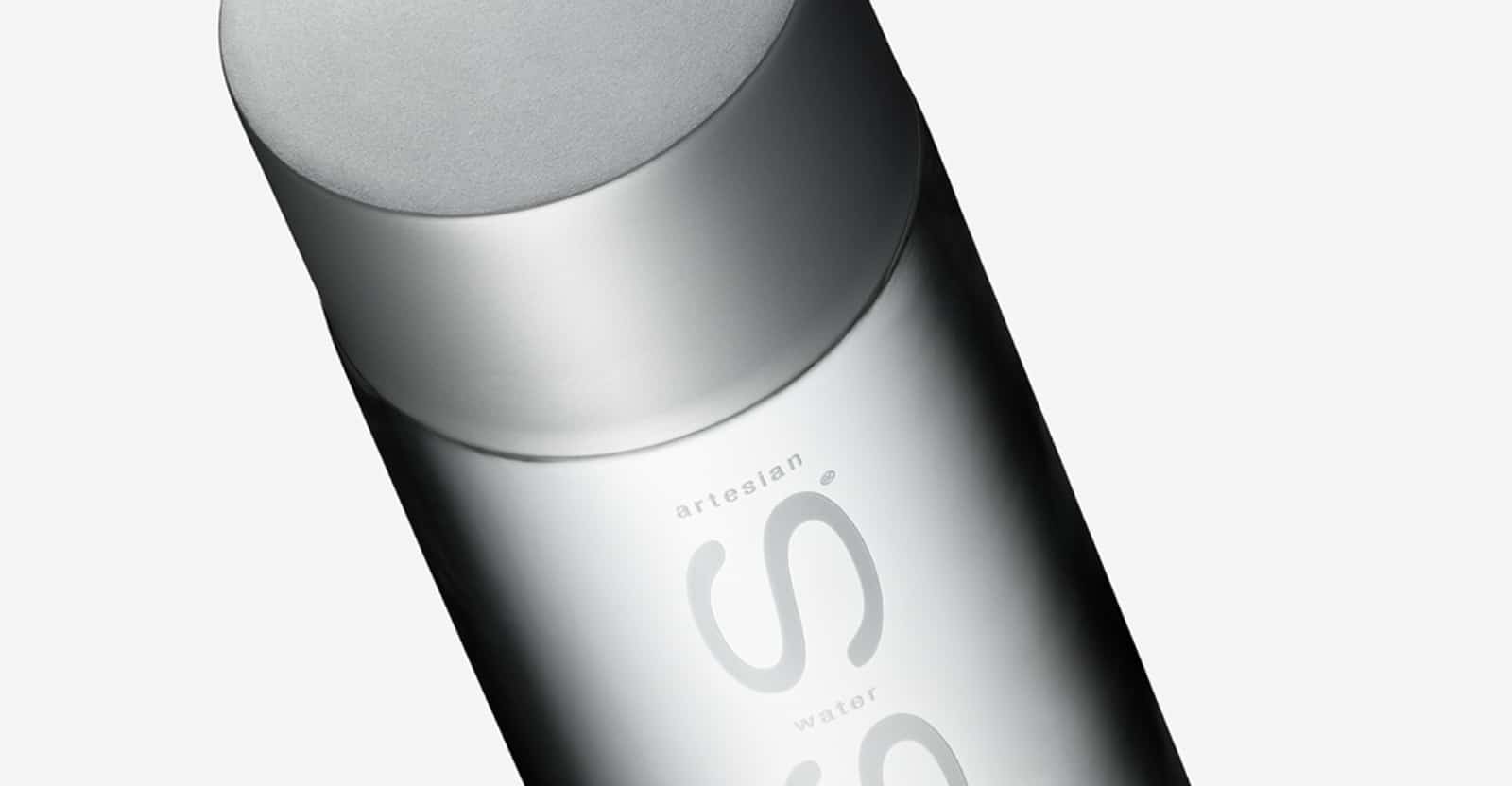 Voss Water Review – Alkaline With pH 5.5